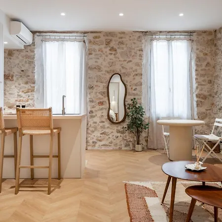 Charming Ac In Old Town Walk Everywhere * Antibes